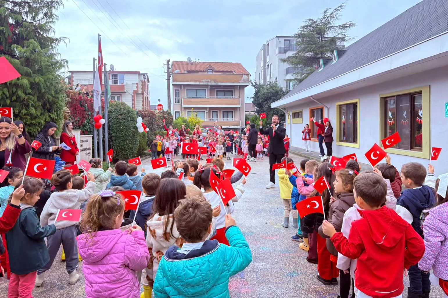 ÇEK Ailesi, Cumhuriyet’in 103. Yılını Coşkuyla Kutladı